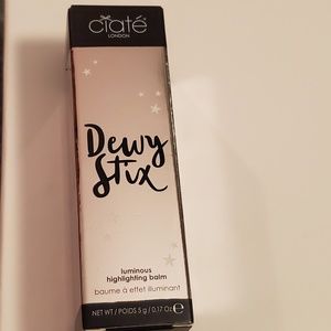 CIATÉ LONDONDewy Stix - Luminous Highlighting Balm